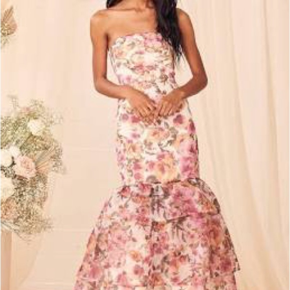 Lulu’s Strapless Floral Mermaid Gown